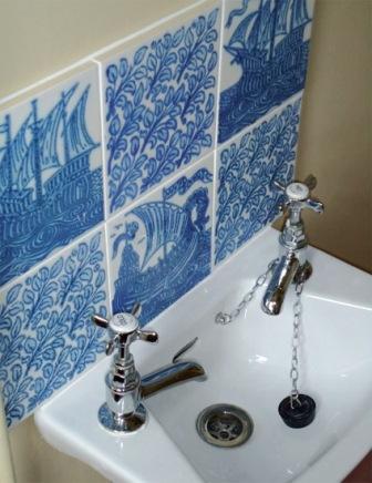 Wm Morris Arts & Crafts Movement bathroom tiled splash back