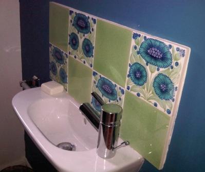 Wm Morris Arts & Crafts Movement bathroom tiled splash back