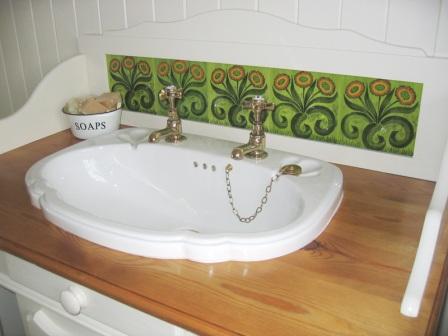 Wm Morris Arts & Crafts Movement bathroom tiled splash back