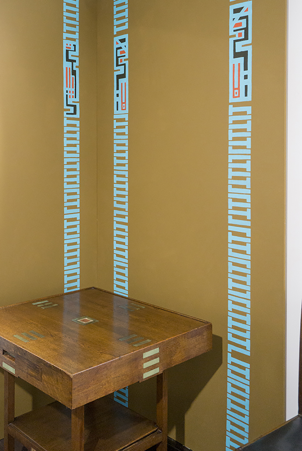 new Charles Rennie CR Mackintosh wall stencils