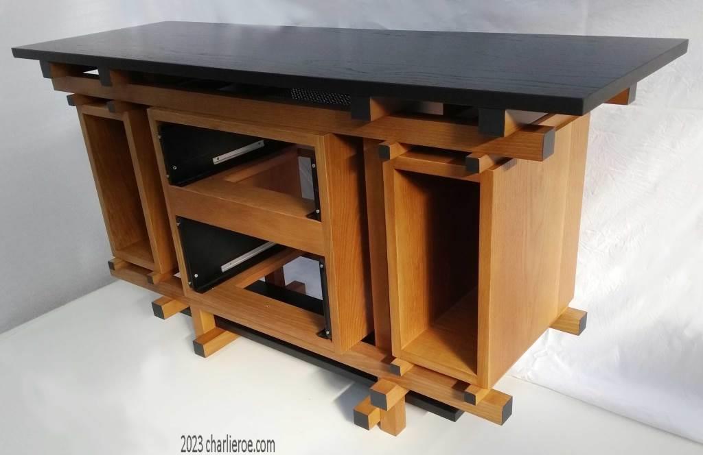 New Gerrit Rietveld De Stijl Movement Piet Mondrian style vanity unit painted in De Stijl colours with piet mondrian door design