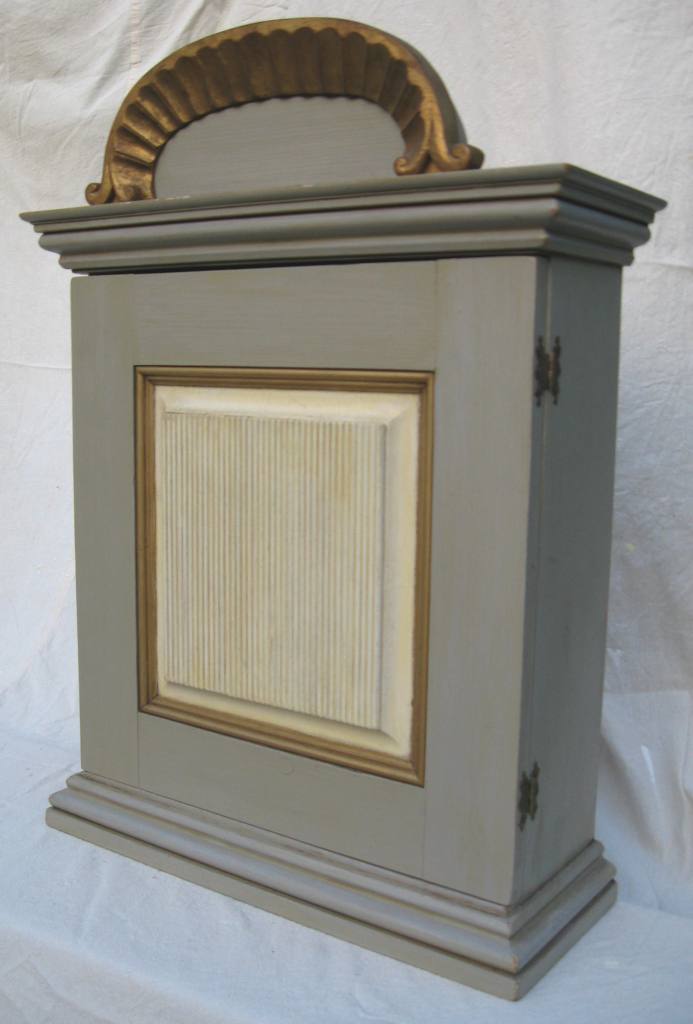 painted carved gilded gold Scandinavian Swedish Gustavian C18th style wall cupboard skap, furniture